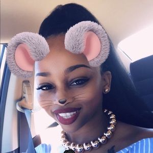 Meet your Posher, Tomeka